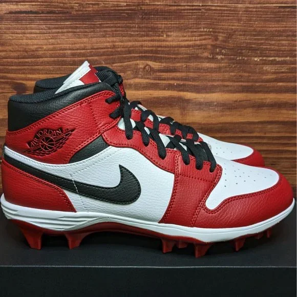 Nike Air Jordan 1 Mid TD Chicago Football Cleats FJ6805-106 Men’s Nike Air Jordan 1 Mid TD Football Cleats Chicago White Red  main image 2
